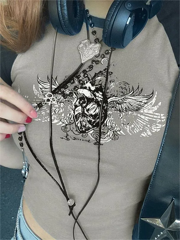 Raglan Ärmel Crop Top mit Grunge Flügeldruck