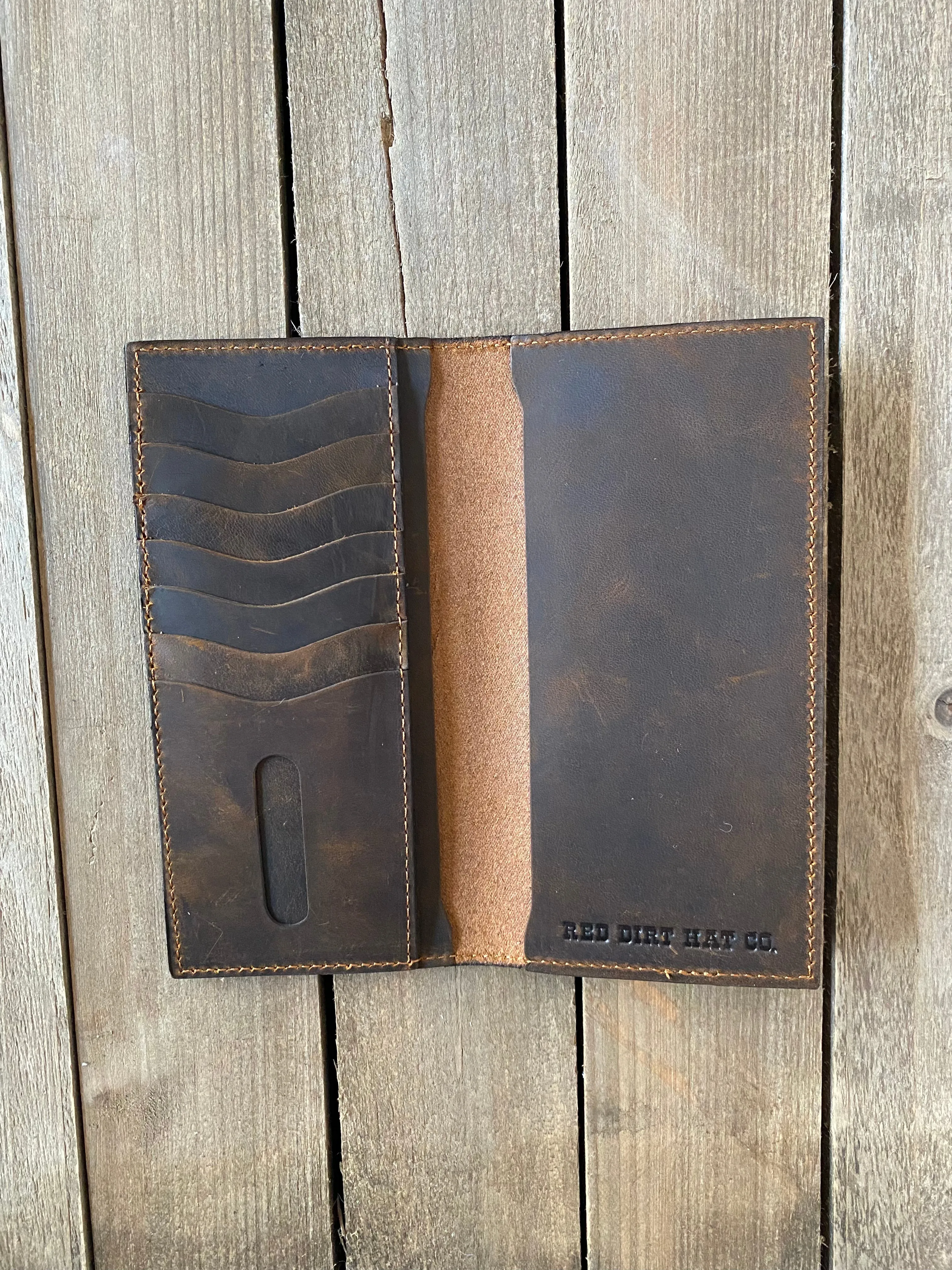 Red Dirt Hat Co Men’s Rodeo Wallet Oiled Finished