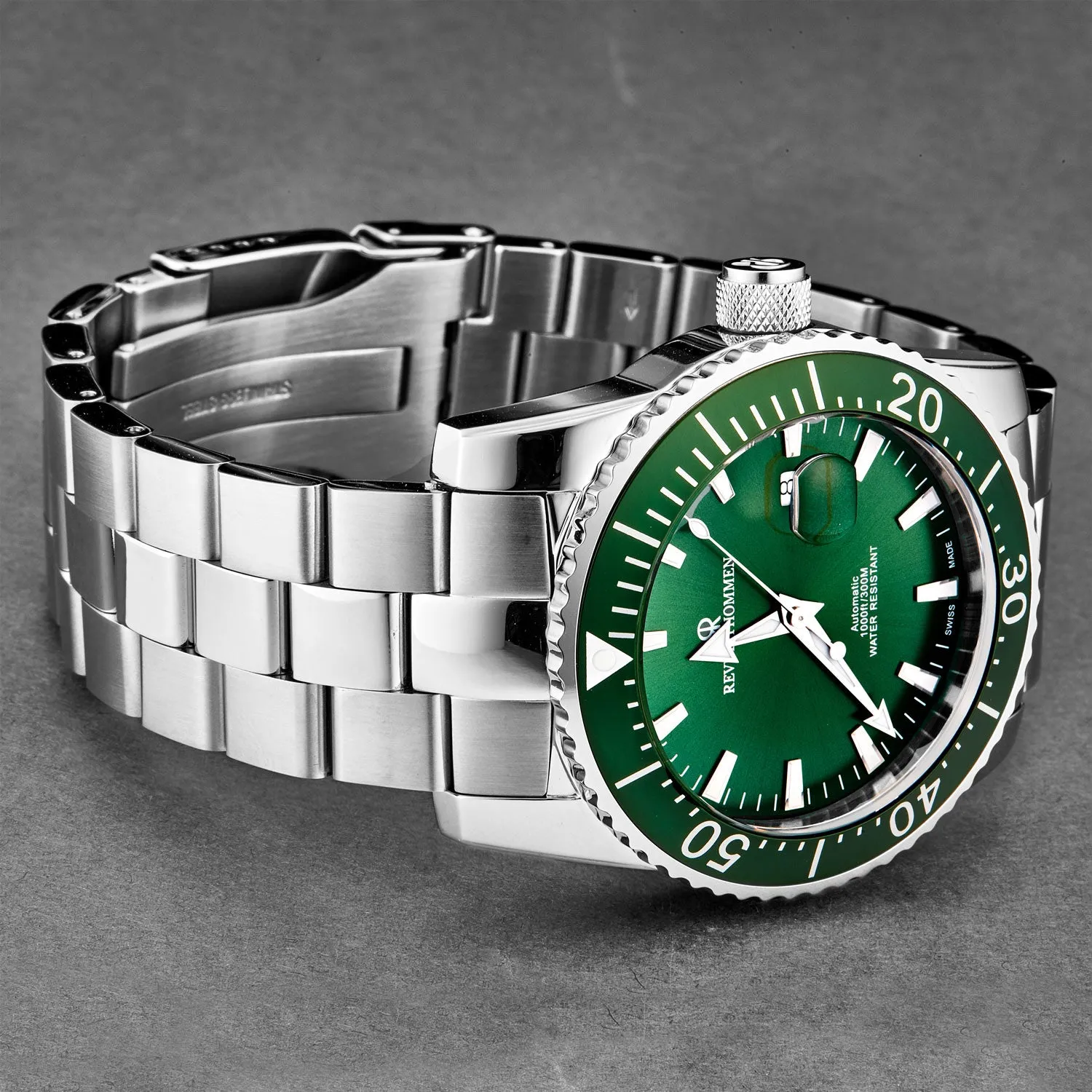 Revue Thommen Men's 17030.2134 'Diver' Green Dial Stainless Steel Swiss Automatic Watch
