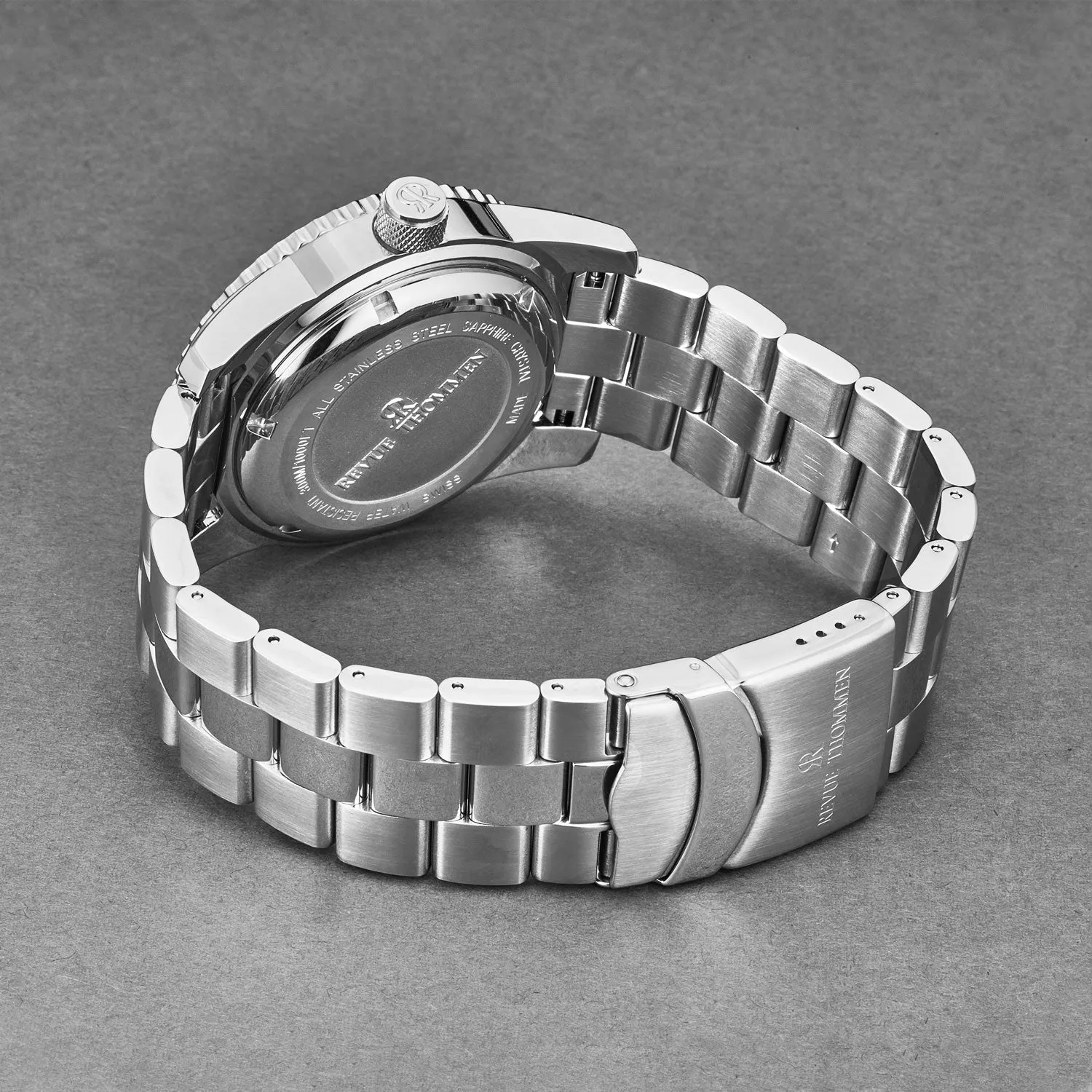 Revue Thommen Men's 17030.2134 'Diver' Green Dial Stainless Steel Swiss Automatic Watch