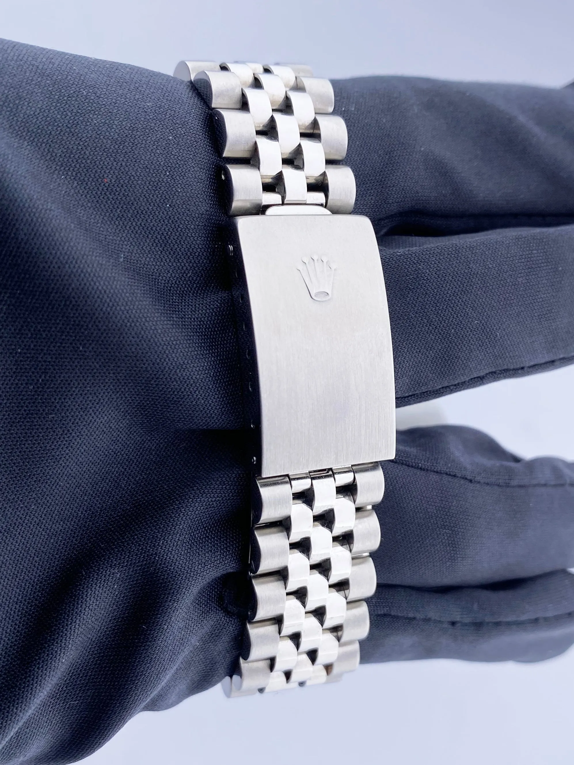 Rolex Datejust 16220 Men's Watch