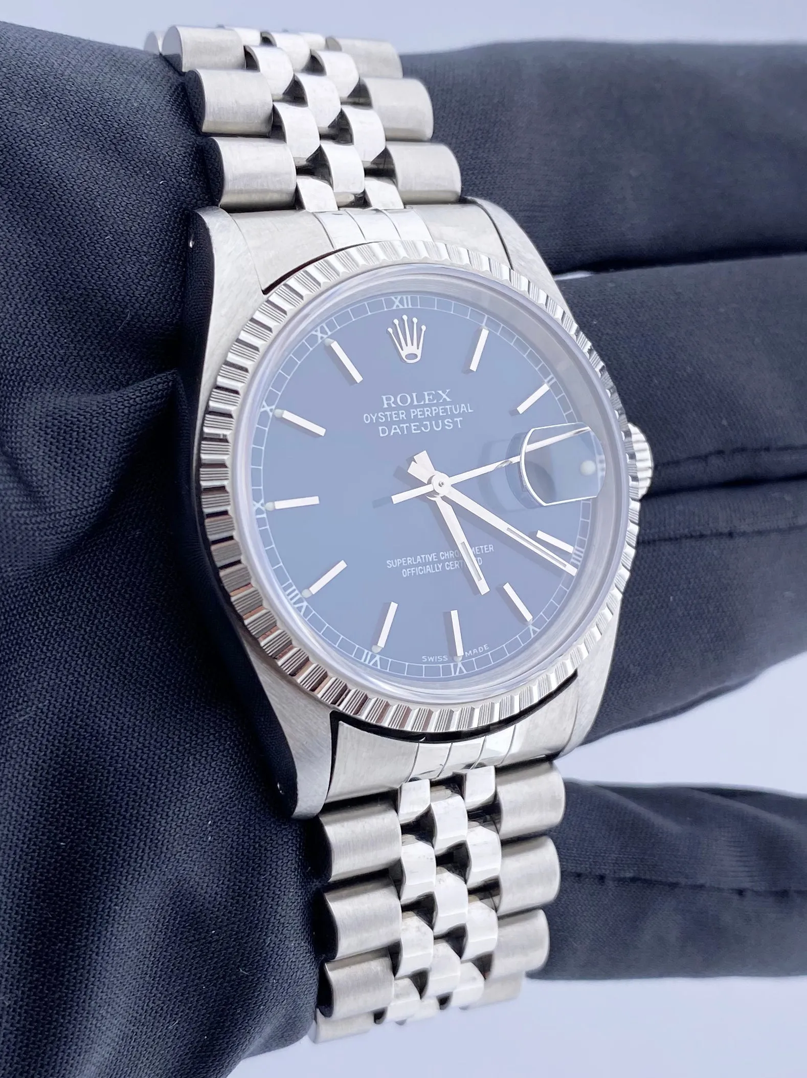 Rolex Datejust 16220 Men's Watch