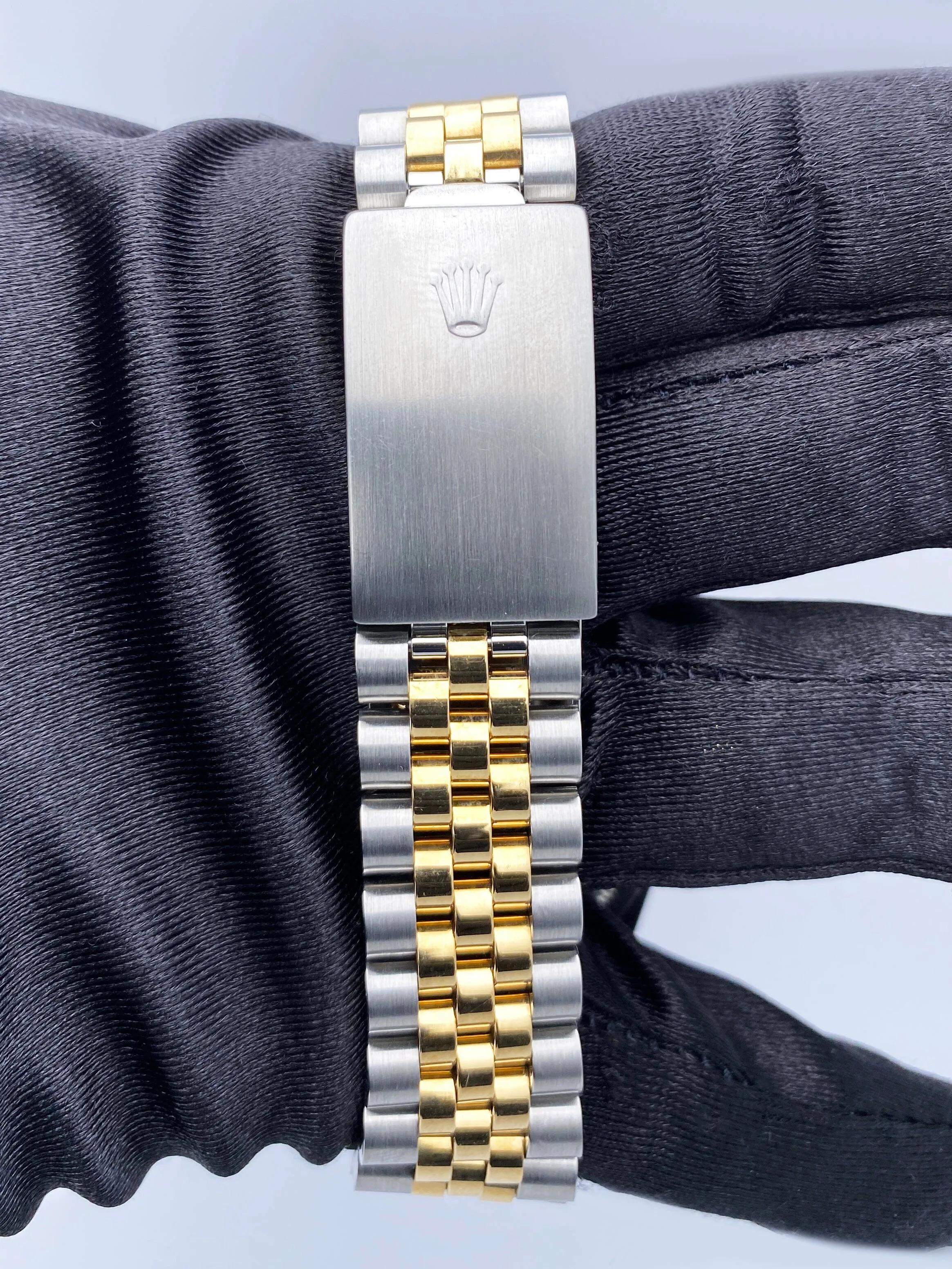 Rolex Datejust 16233 Champagne Dial Mens Watch
