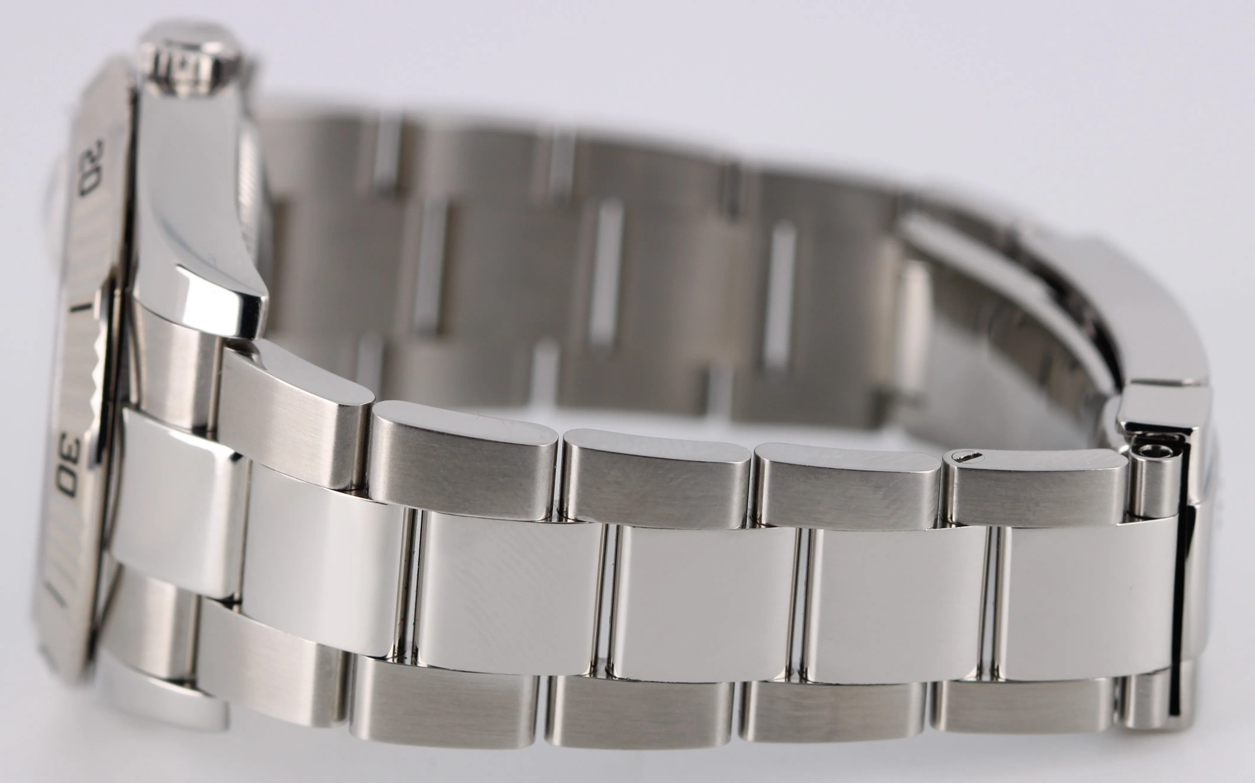 Rolex DateJust Turn-O-Graph Thunderbird Steel White Red 36mm Fluted 116264 Watch