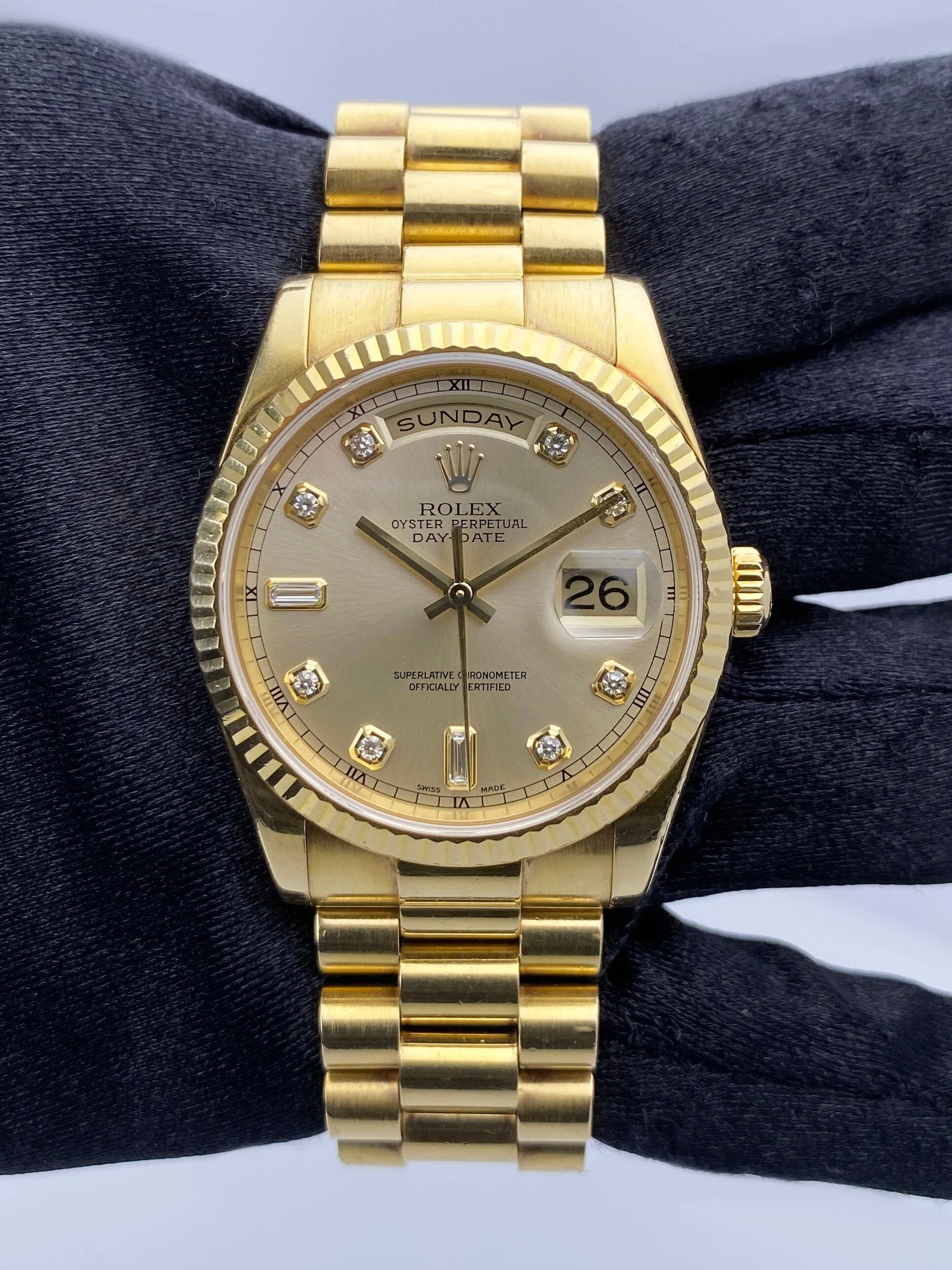 Rolex Day-Date 118238 Diamond Champagne Dial Mens Watch Box Papers