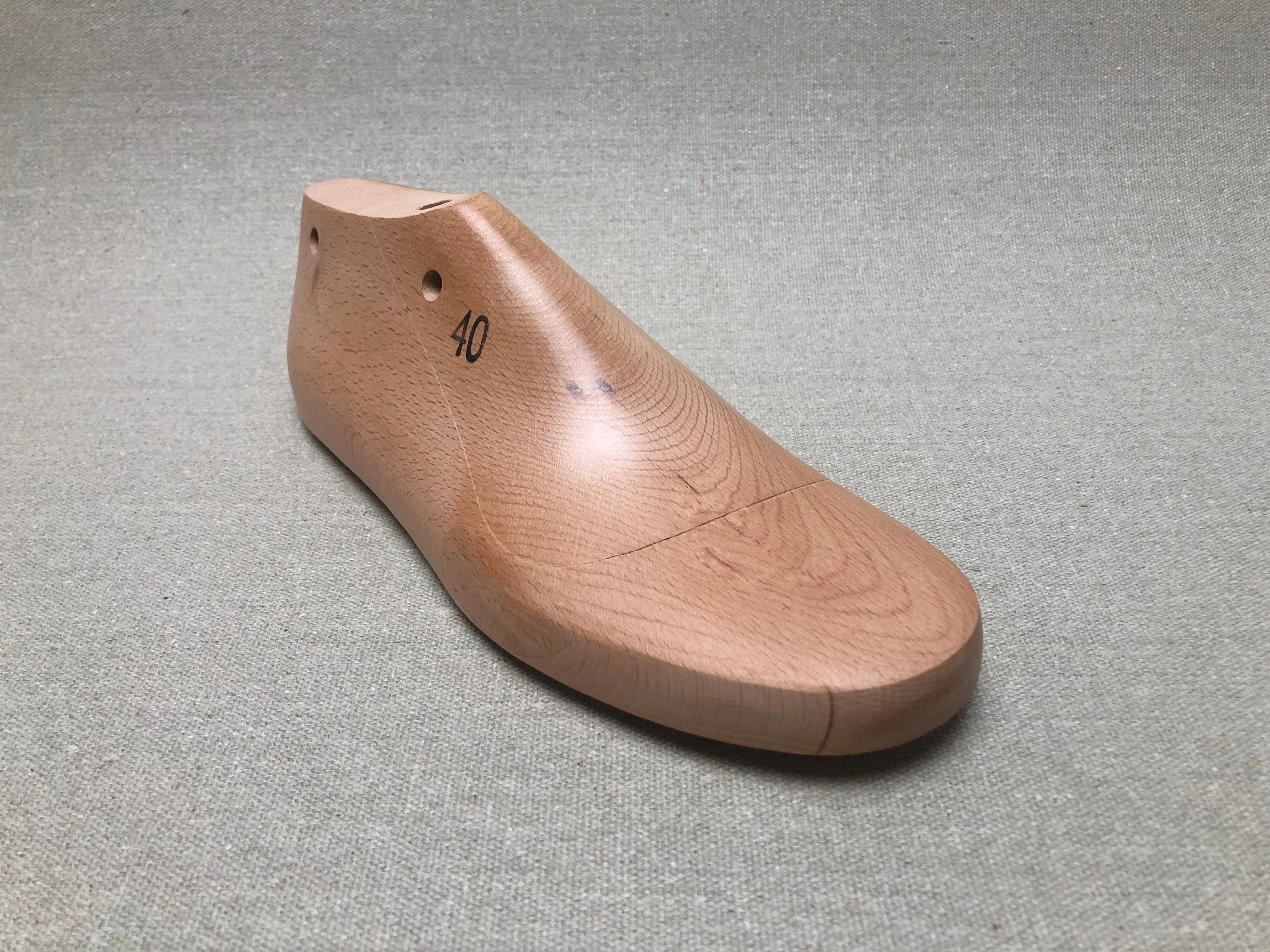 Sneaker last with cup sole, Sneaker making kit