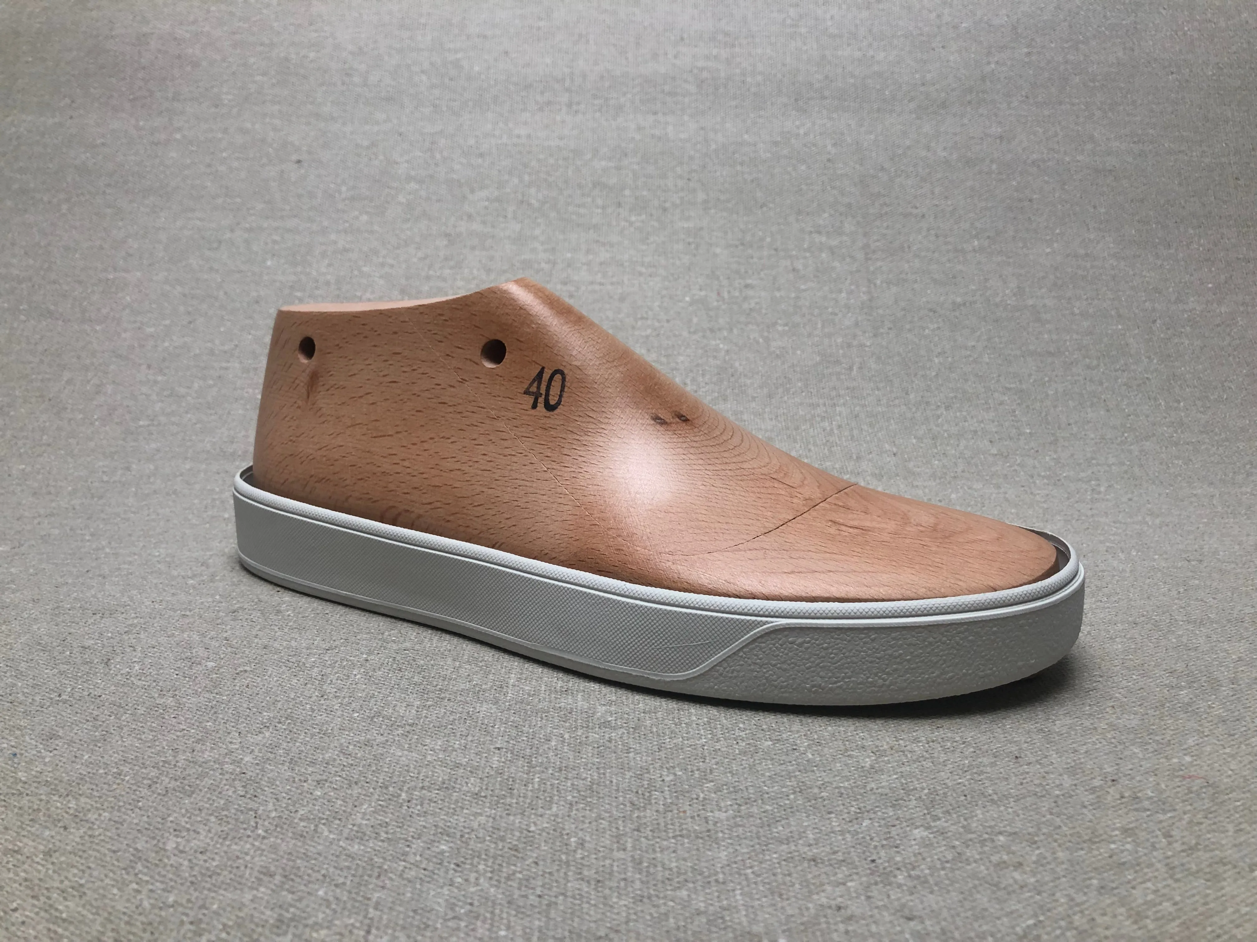 Sneaker last with cup sole, Sneaker making kit
