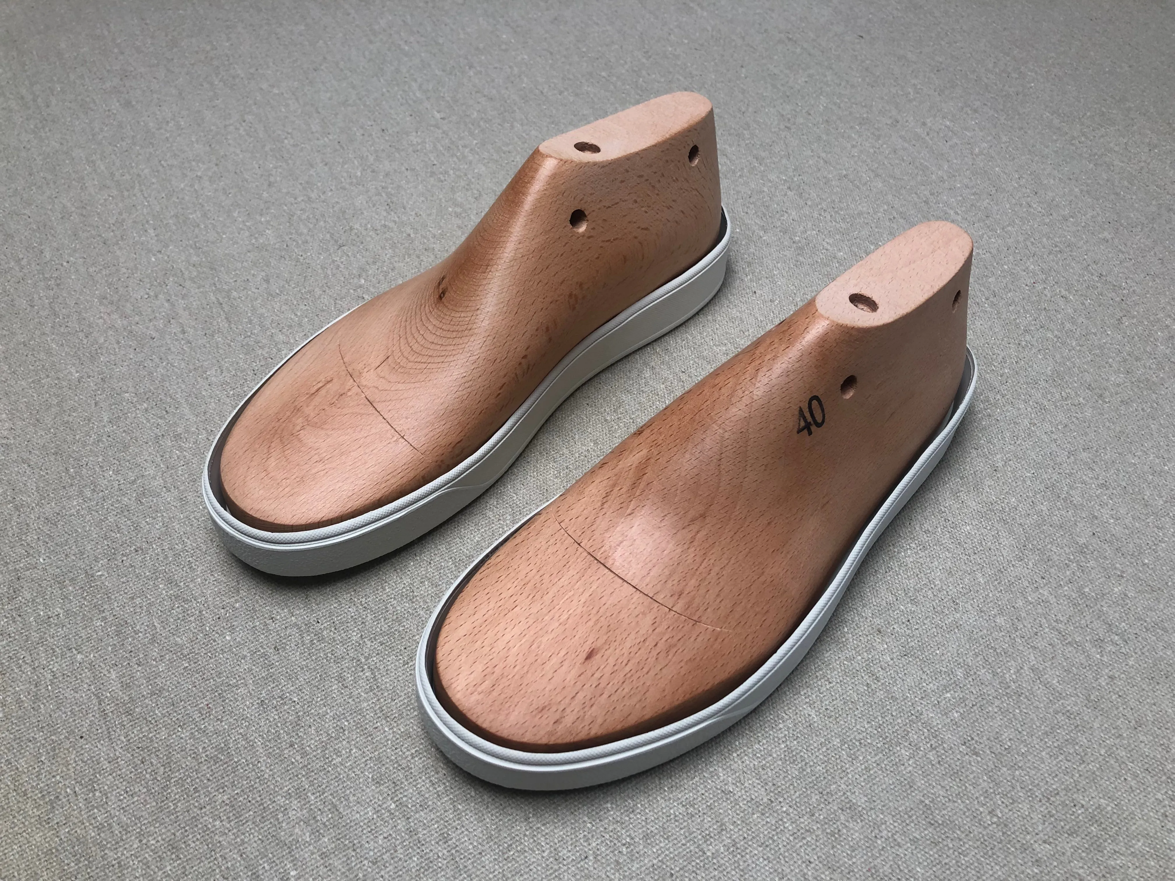 Sneaker last with cup sole, Sneaker making kit