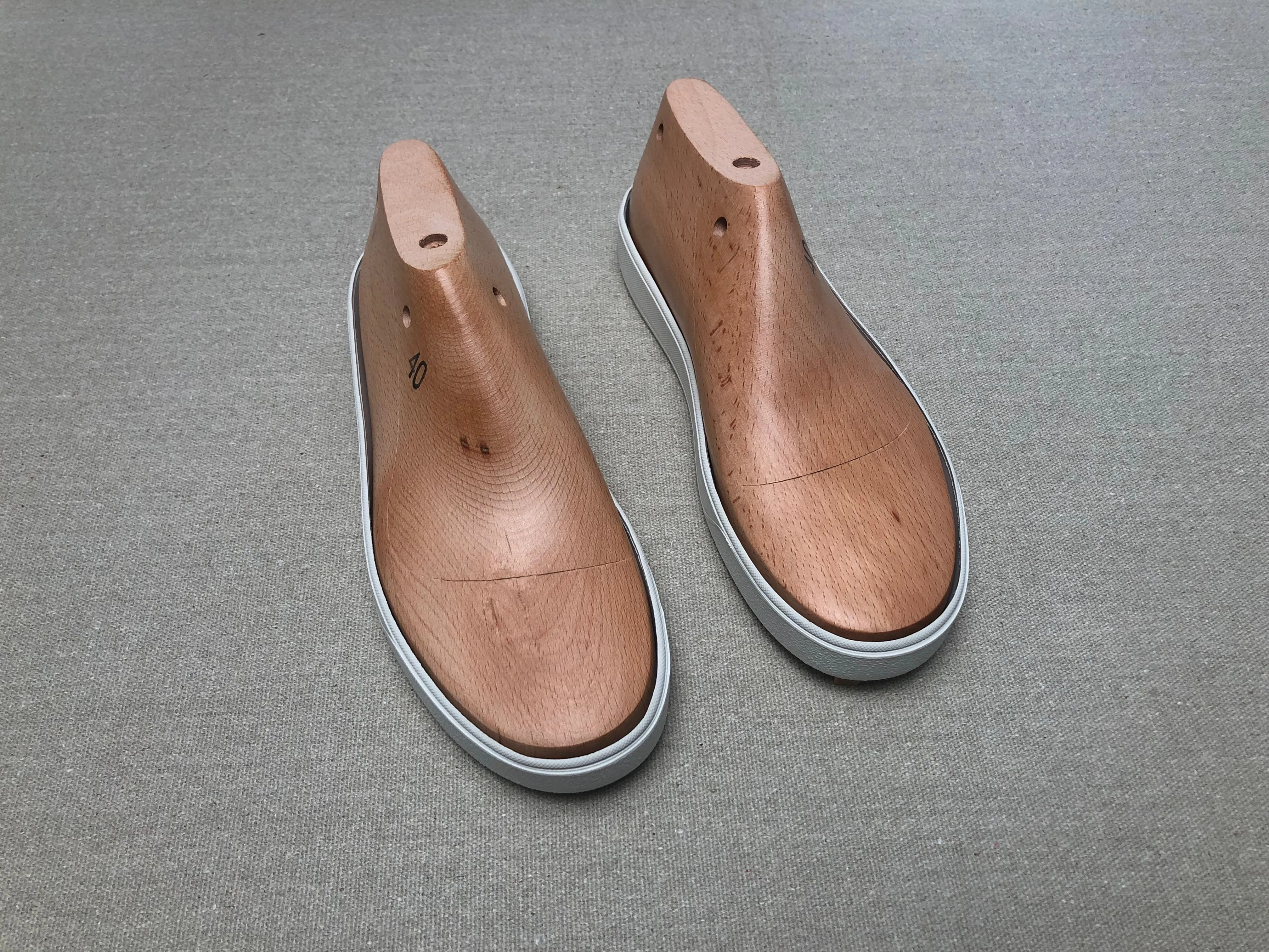 Sneaker last with cup sole, Sneaker making kit