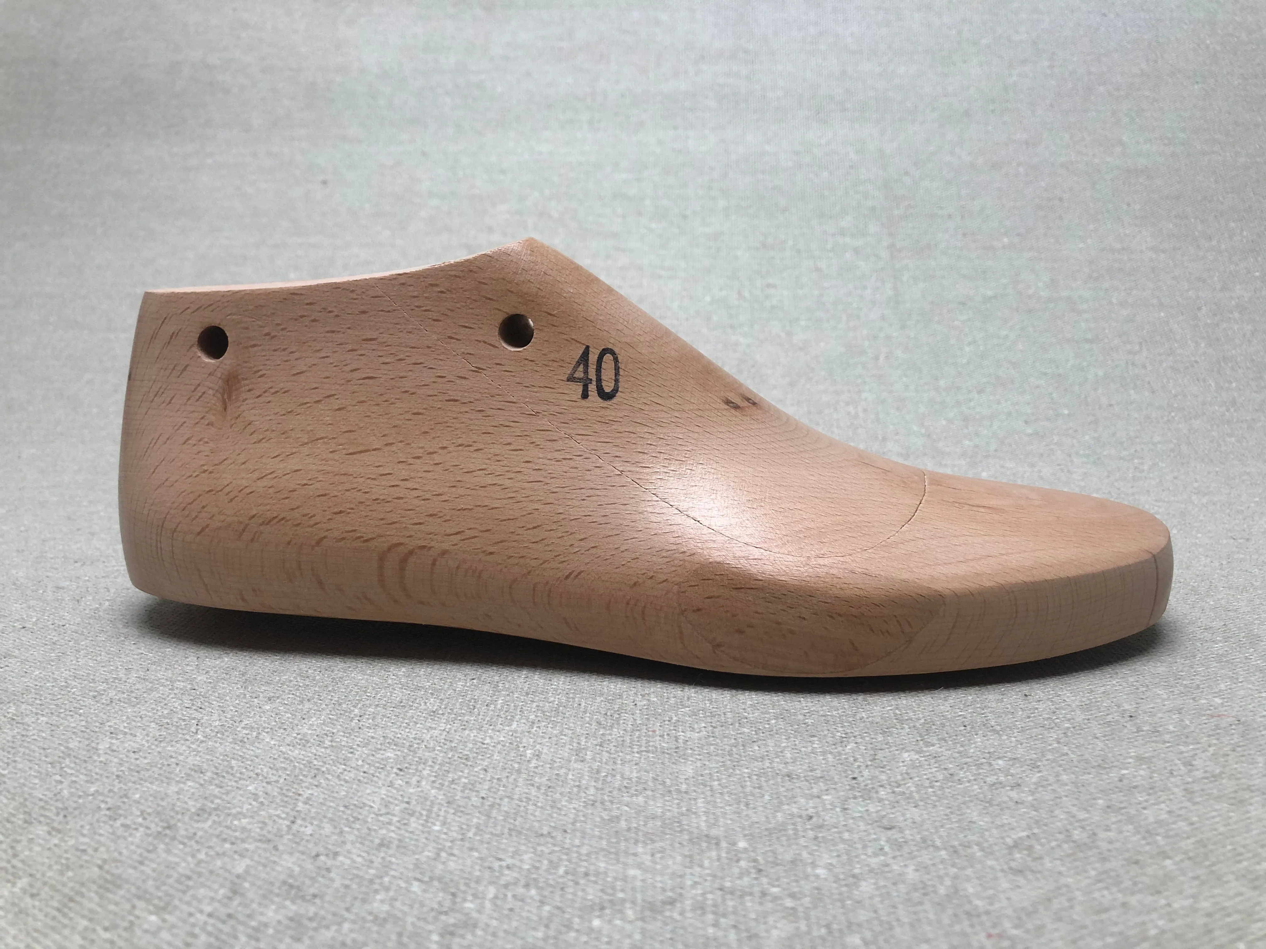 Sneaker last with cup sole, Sneaker making kit