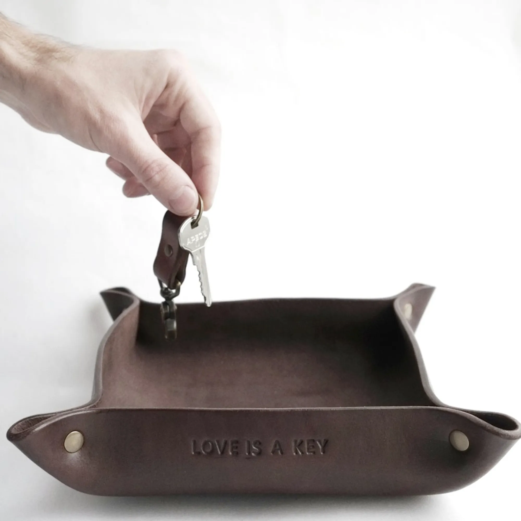 SQUARE LEATHER VALET TRAY / BROWN