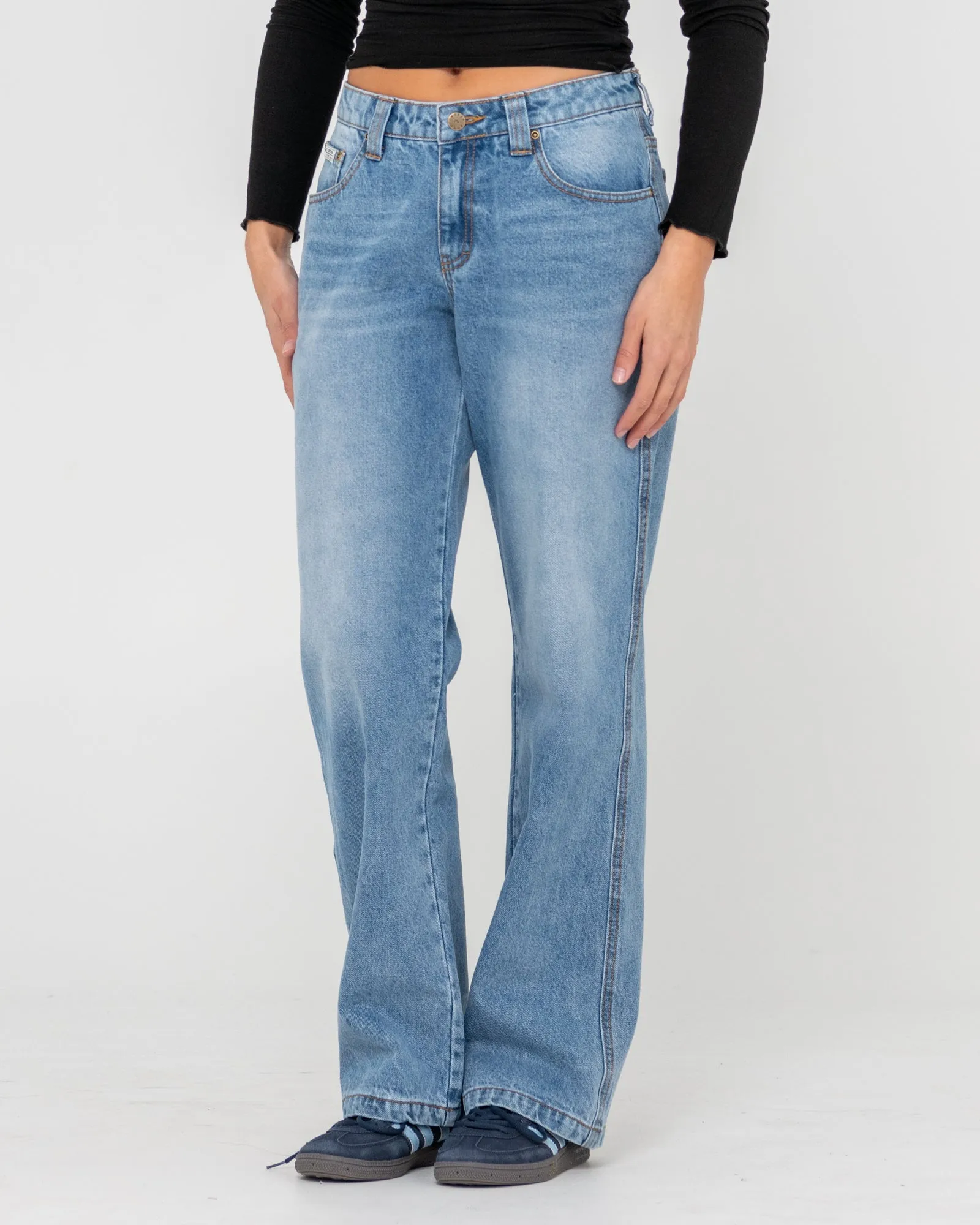 Suzy Straight Low Rise Jean