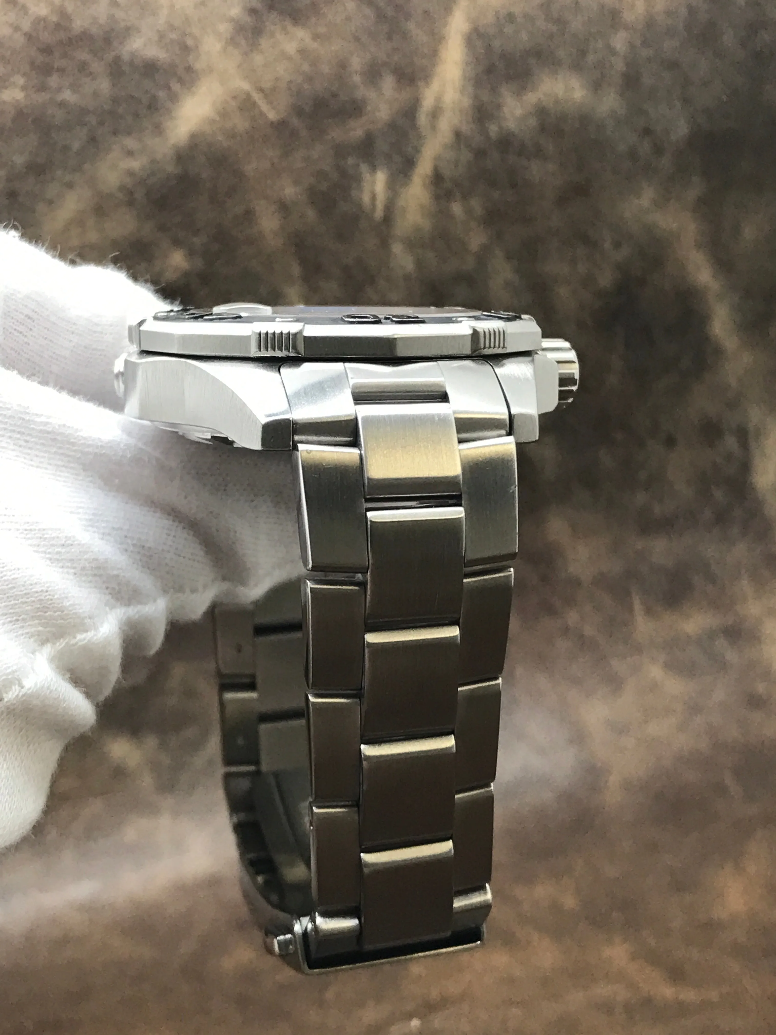 TAG Heuer Aquaracer 500m WAJ1110 Black Dial Quartz Men's Watch