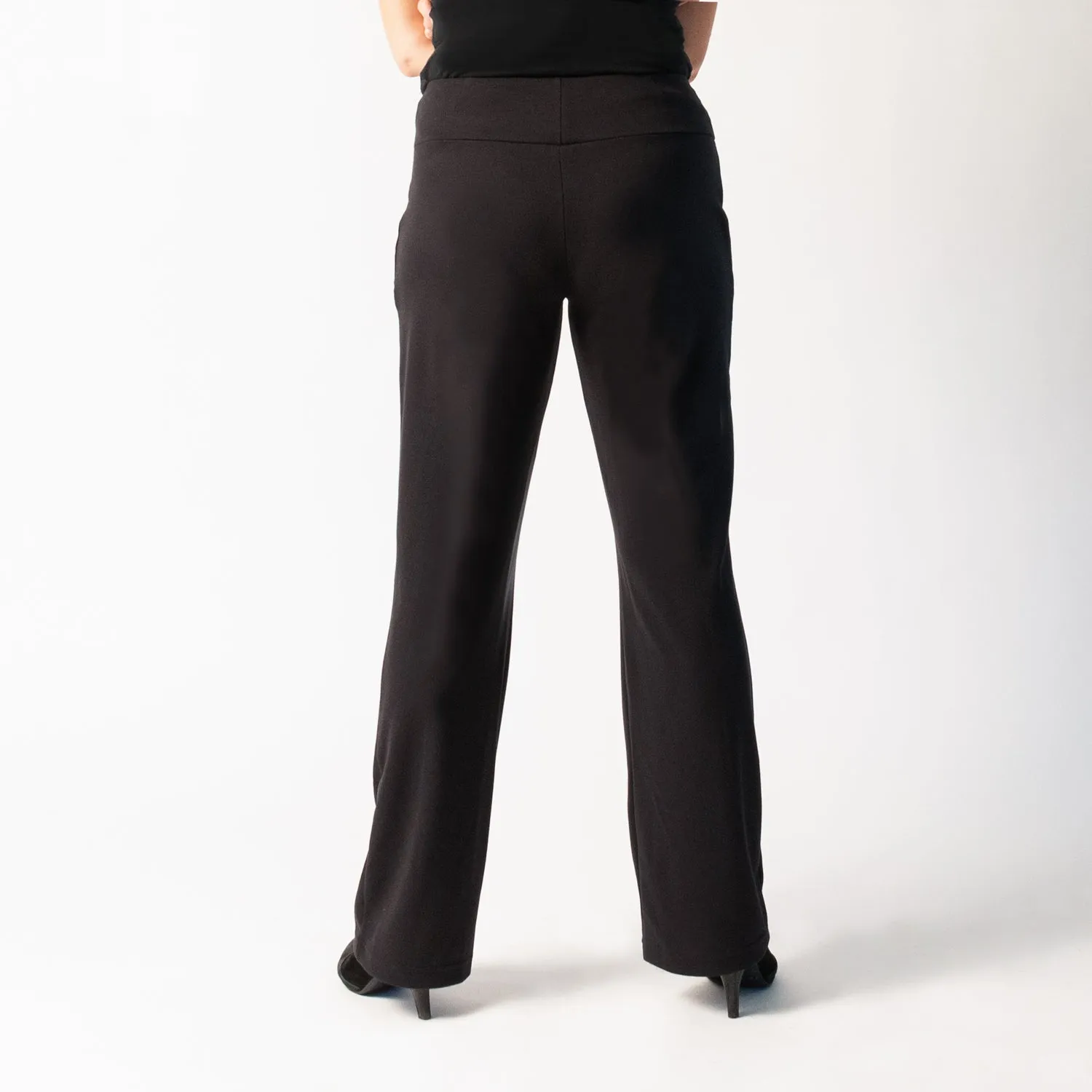 The Essential Straight Leg Pant