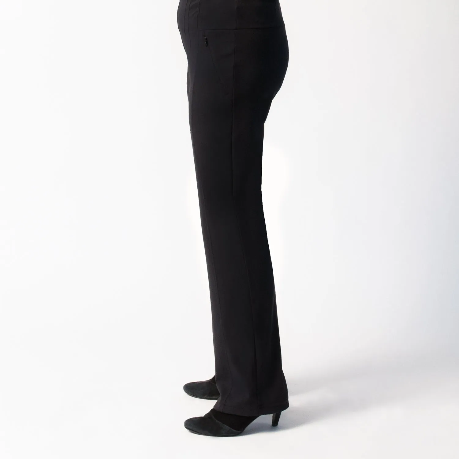The Essential Straight Leg Pant