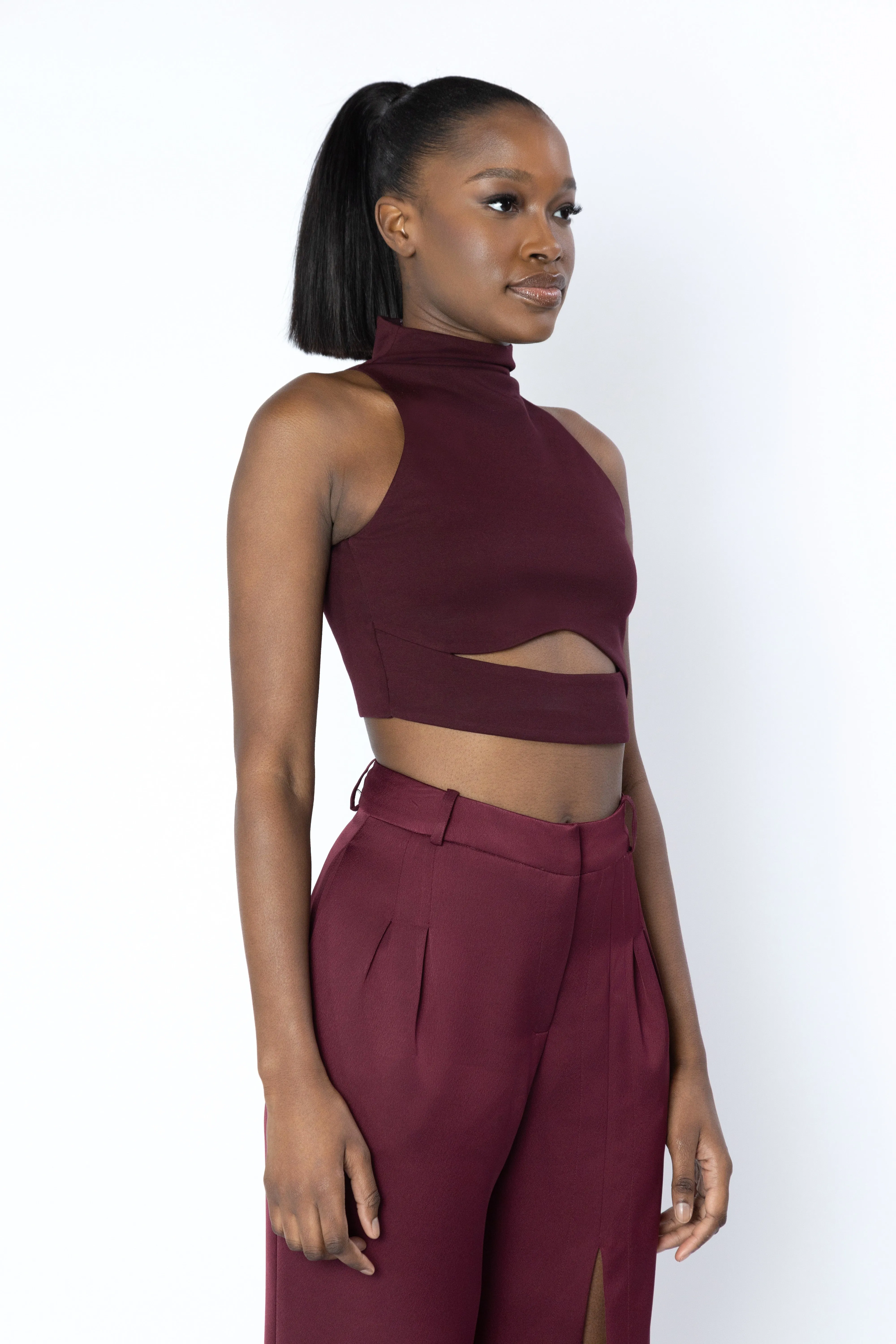 TITIAN Halter Knit Crop Top