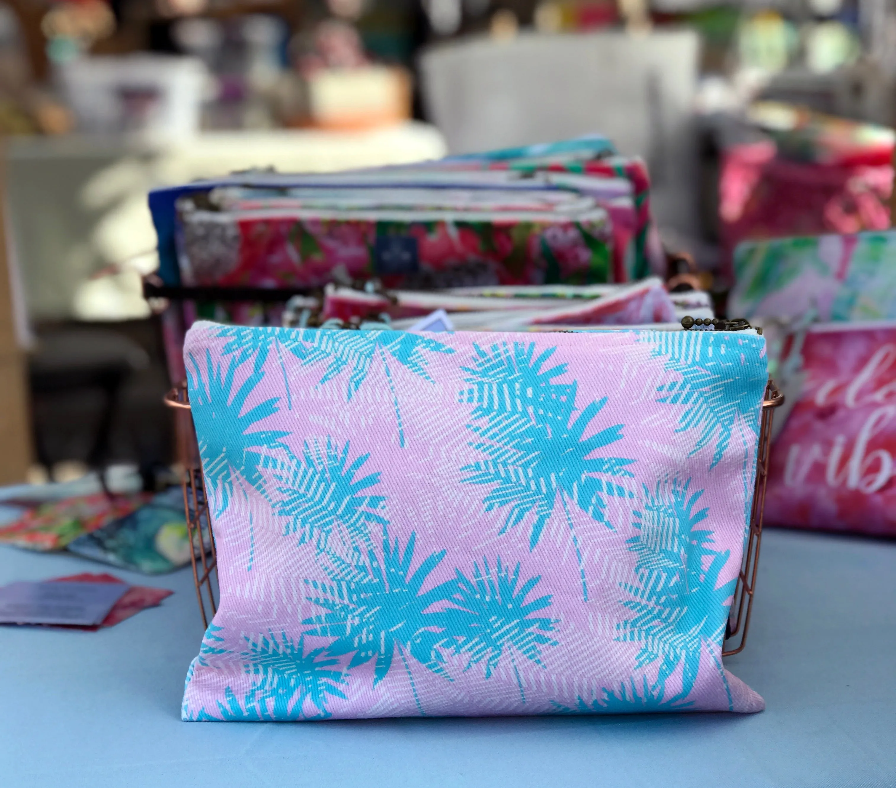 Tropical Fan Leaf Pouch (Sm/Med)
