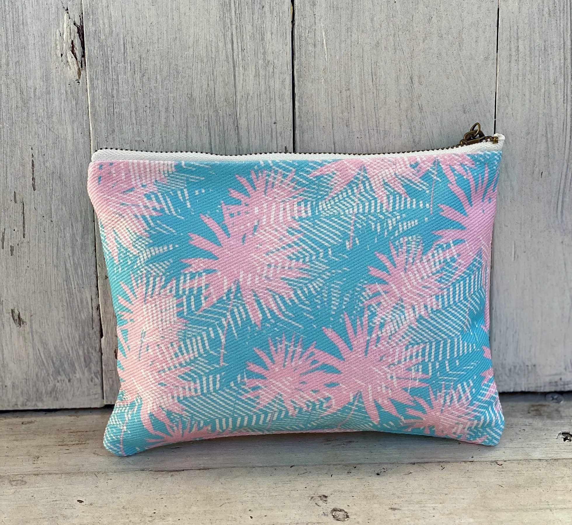 Tropical Fan Leaf Pouch (Sm/Med)