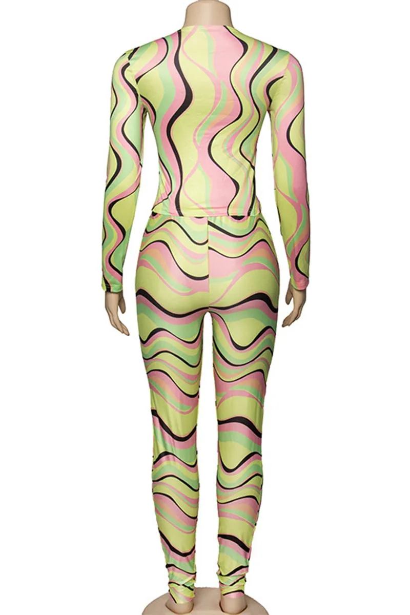 UI784 Graphic Long Sleeve Top and Pants Set