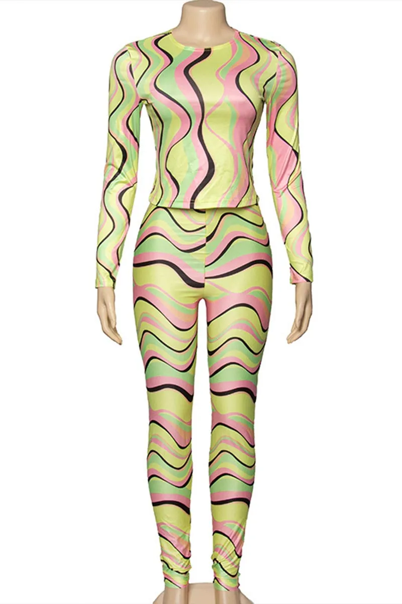UI784 Graphic Long Sleeve Top and Pants Set