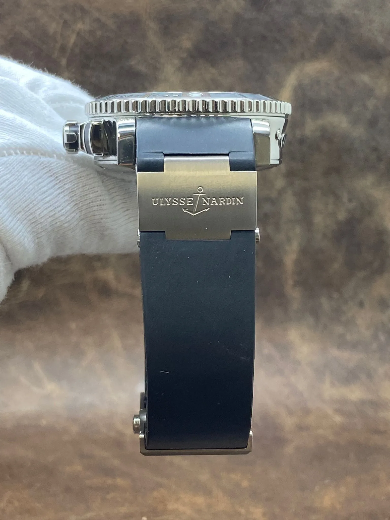 Ulysse Nardin Maxi Marine Diver 8003-102 Black Dial Automatic Men's Watch
