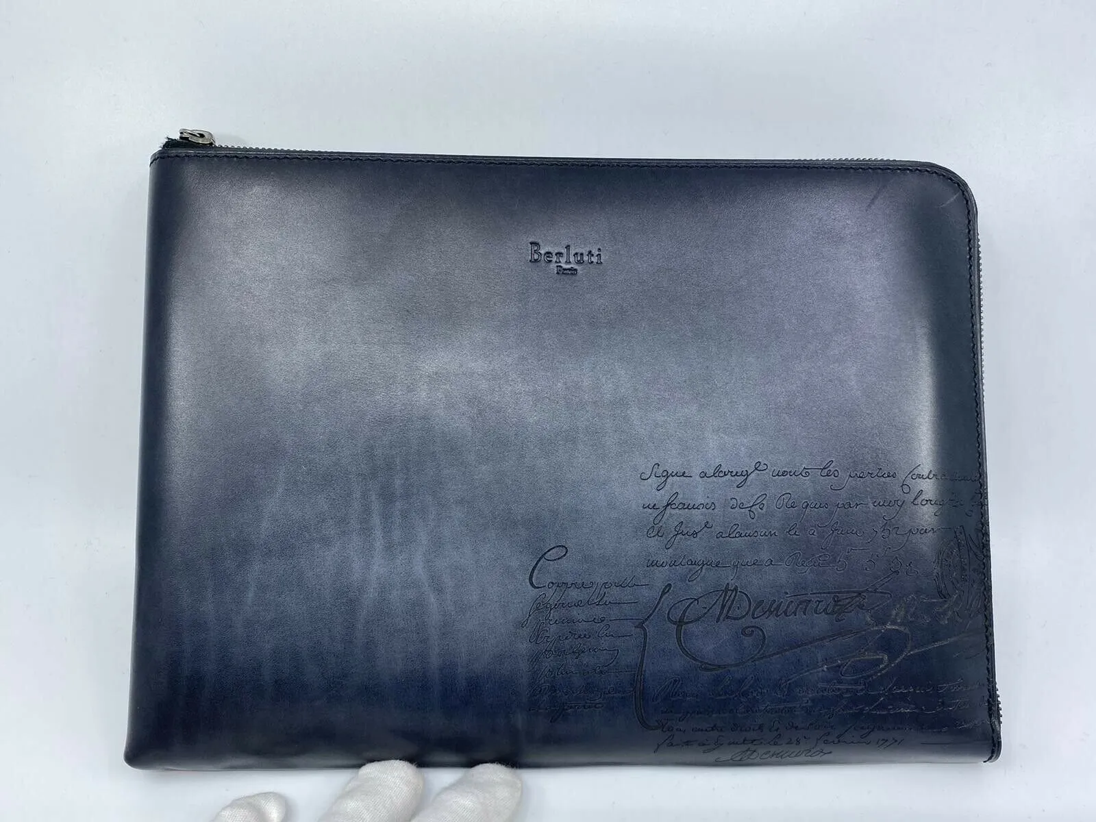 Venezia Scritto Nino Large Leather Clutch