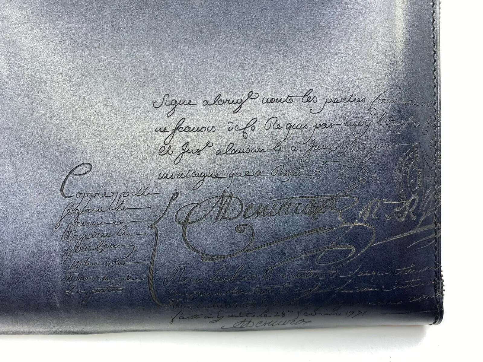 Venezia Scritto Nino Large Leather Clutch