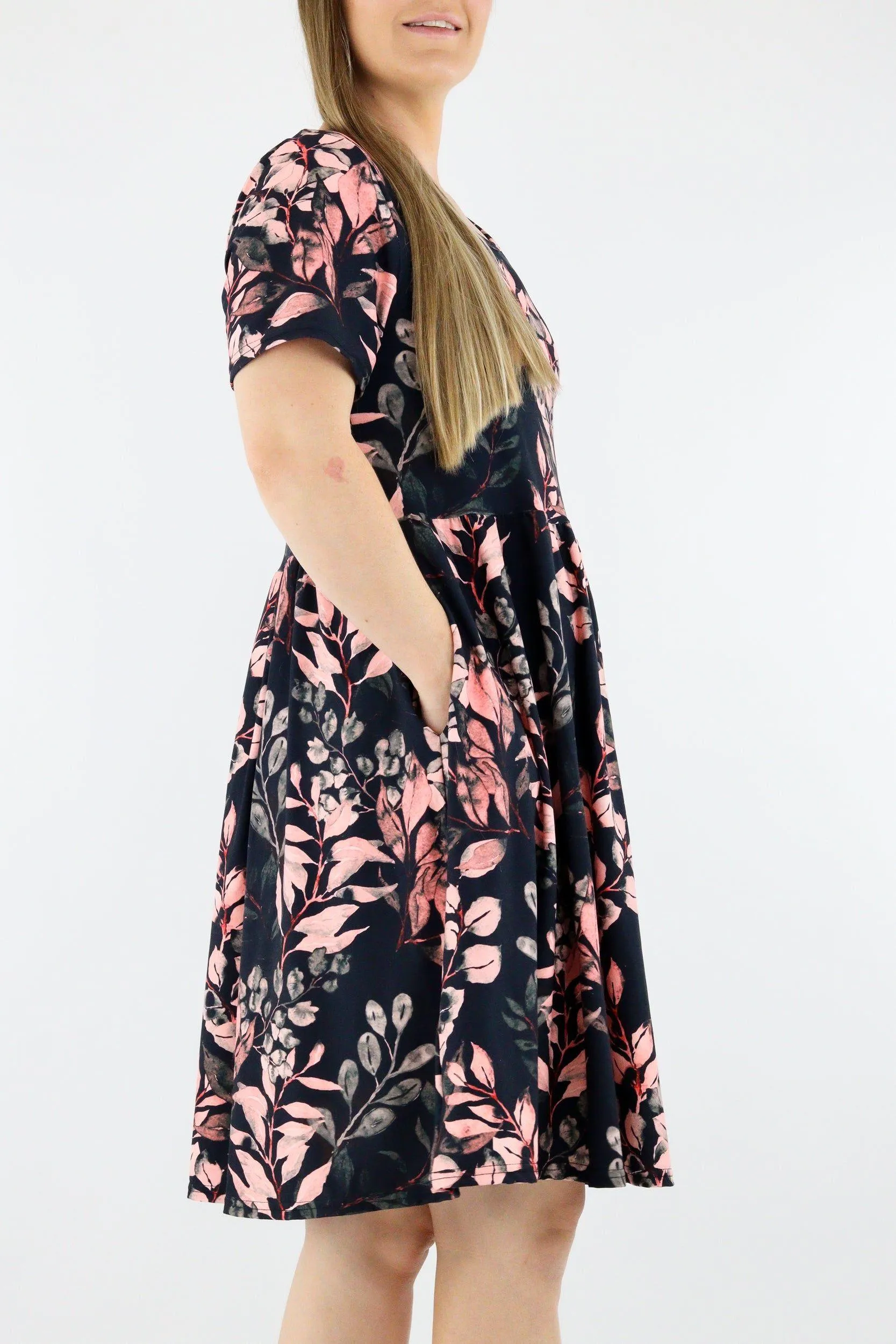 Vintage Watercolour Leaves - Short Sleeve Skater Dress - Knee Length - Side Pockets