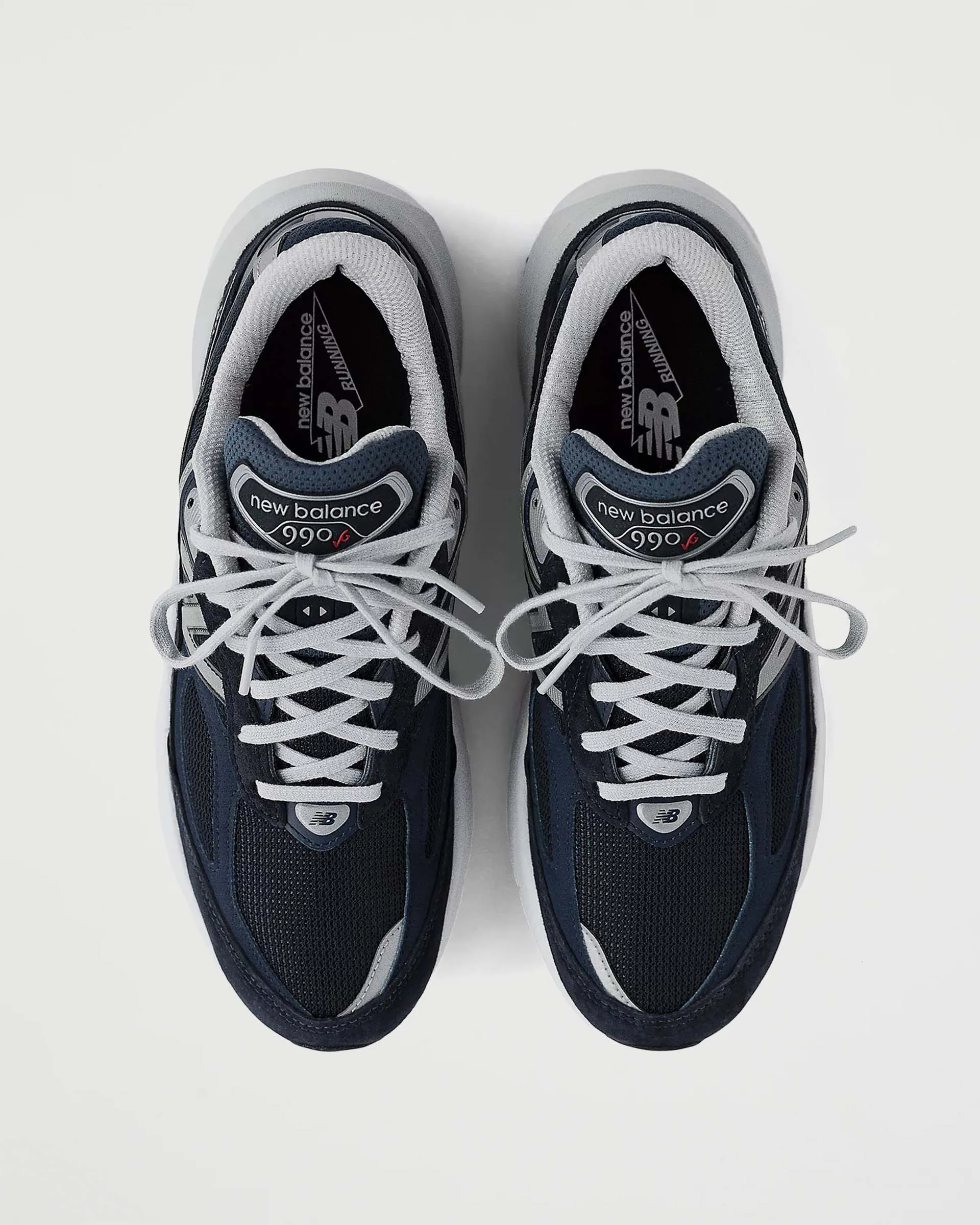 W's 990v6 'Made in USA' Navy