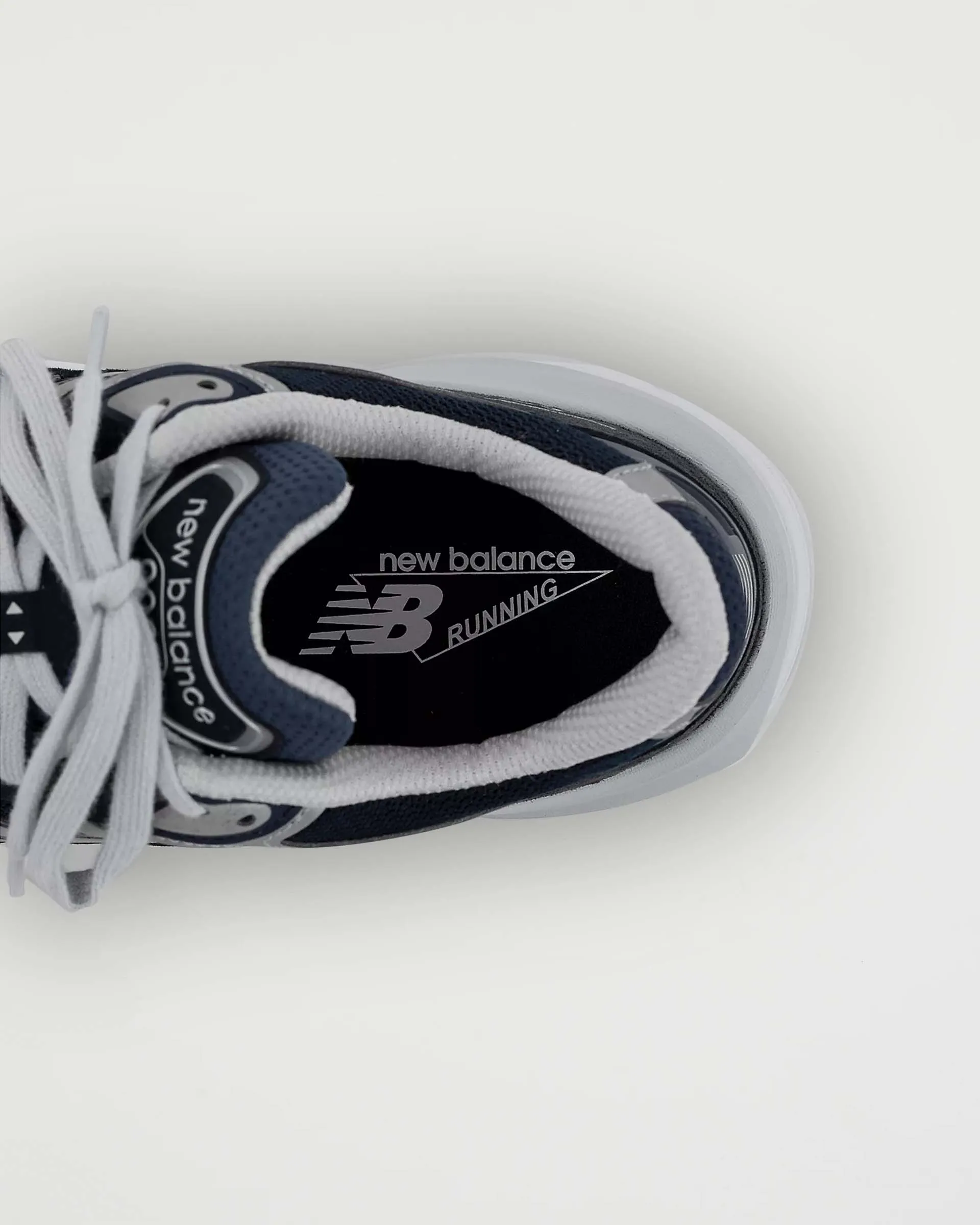 W's 990v6 'Made in USA' Navy
