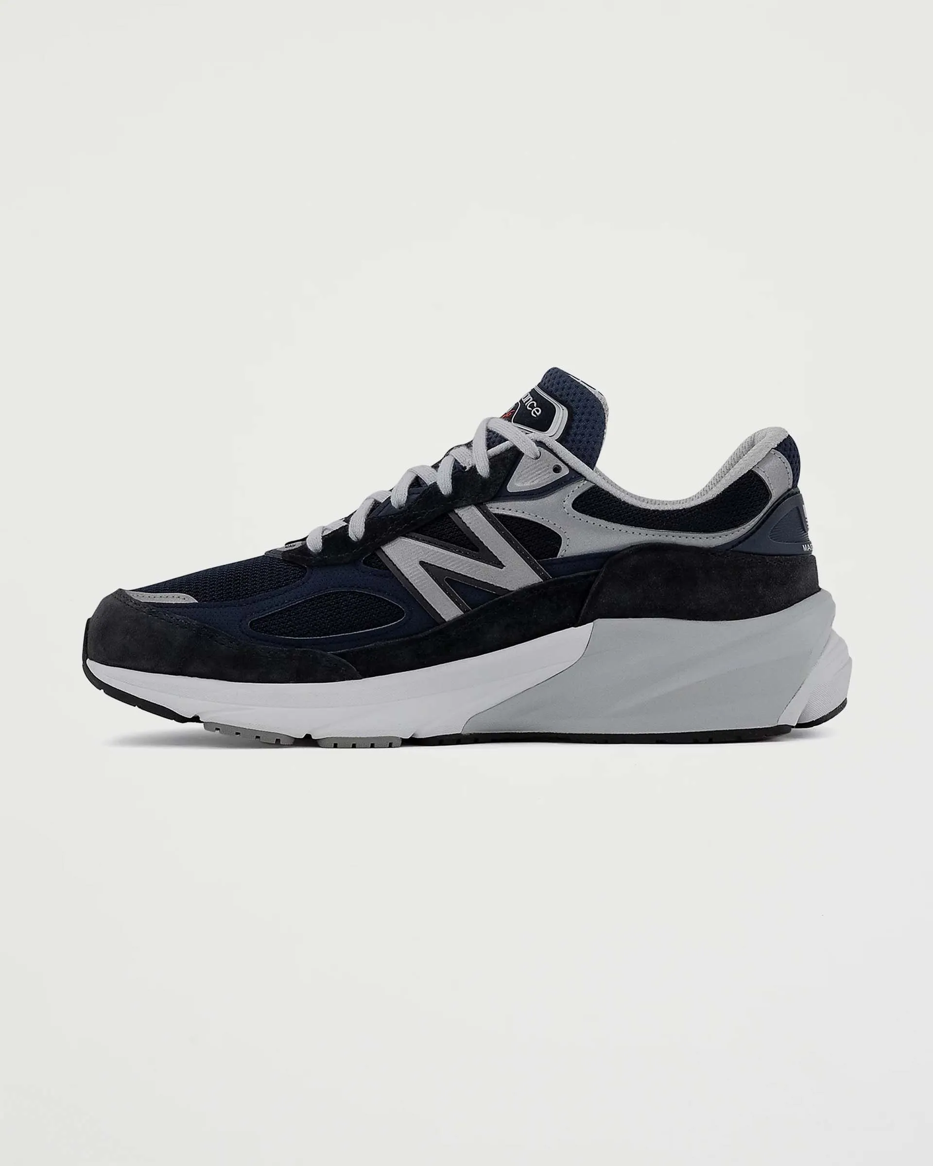 W's 990v6 'Made in USA' Navy